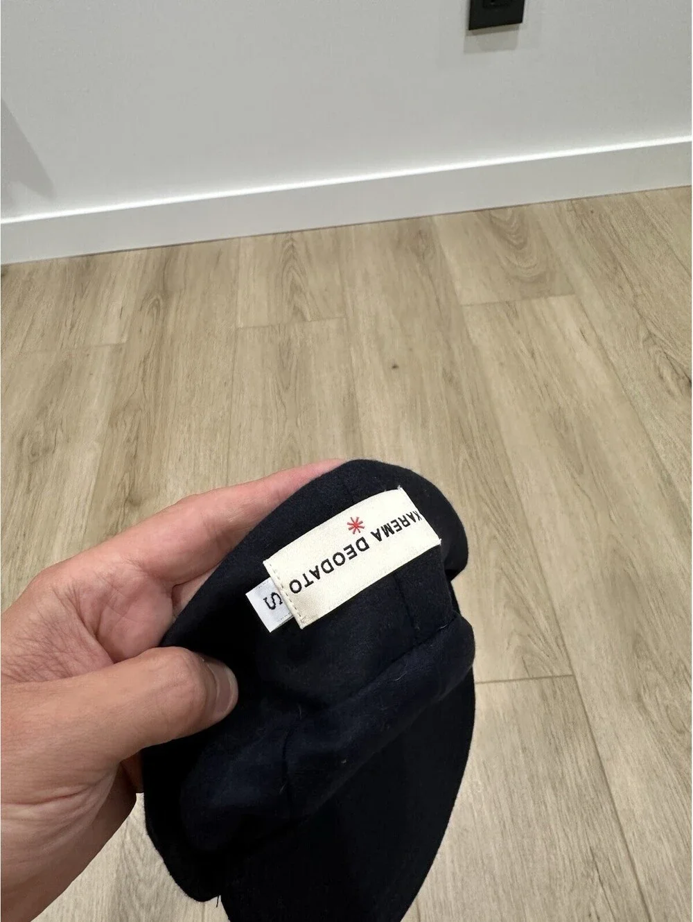 Karema Deodato Black Penn Cap Wool made in USA size Small